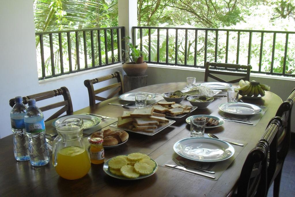 River Side Homestay Apartment Канді Номер фото