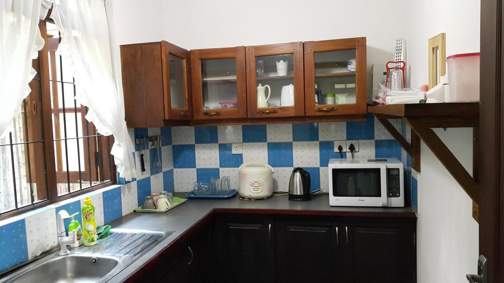 River Side Homestay Apartment Канді Екстер'єр фото